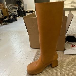 Swedish Hasbeens boots size 8 NWT